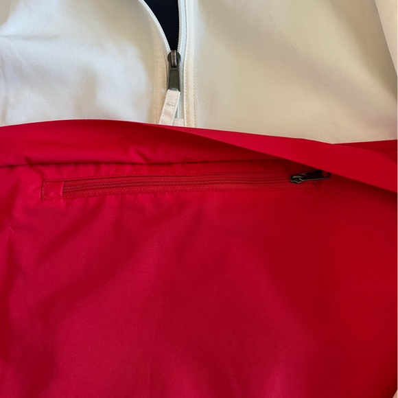 Champion Wind Pullover - Picture 4 of 9